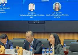 A group of people sitting at a table
AI-generated content may be incorrect.