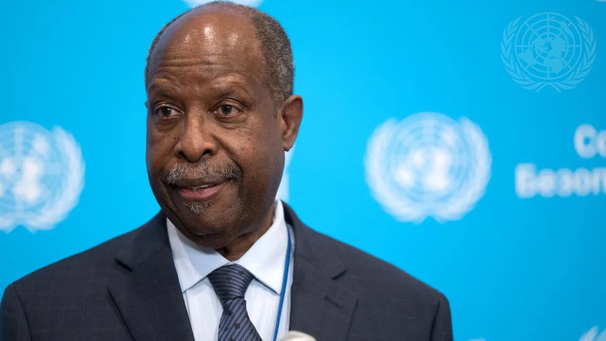 Leonardo Santos Simão, Special Representative of the Secretary-General and Head of the United Nations Office for West Africa and the Sahel, briefs reporters after the Security Council meeting on peace consolidation in West Africa.