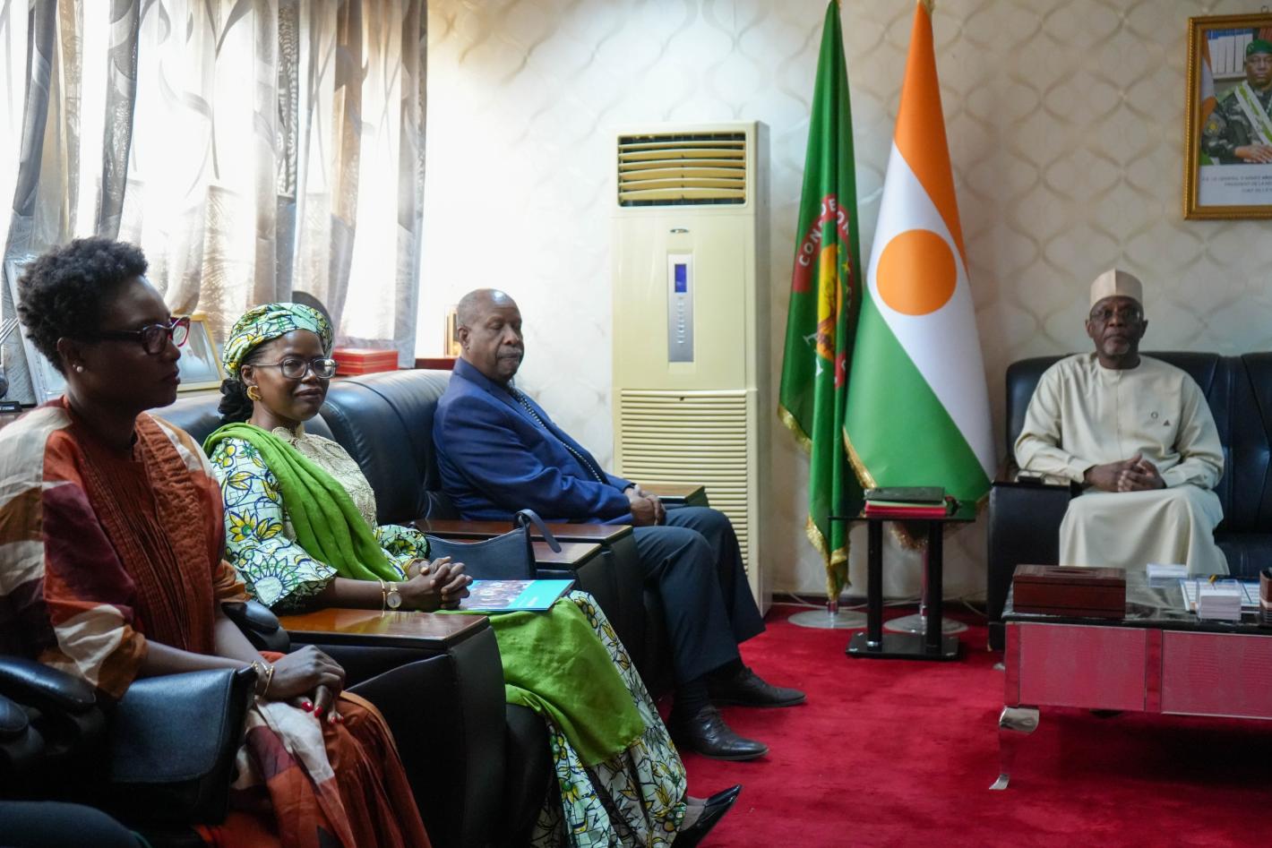 SRSG Simao visits Niger
