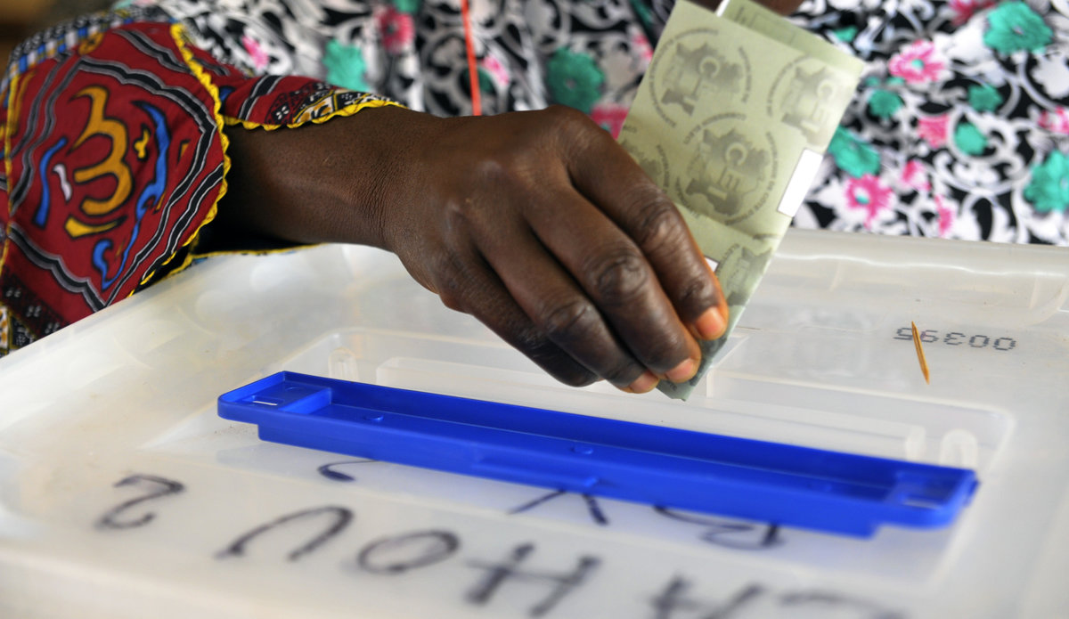 Partial legislative elections. Côte d’ivoire 2011. Ballot box. ©UN
