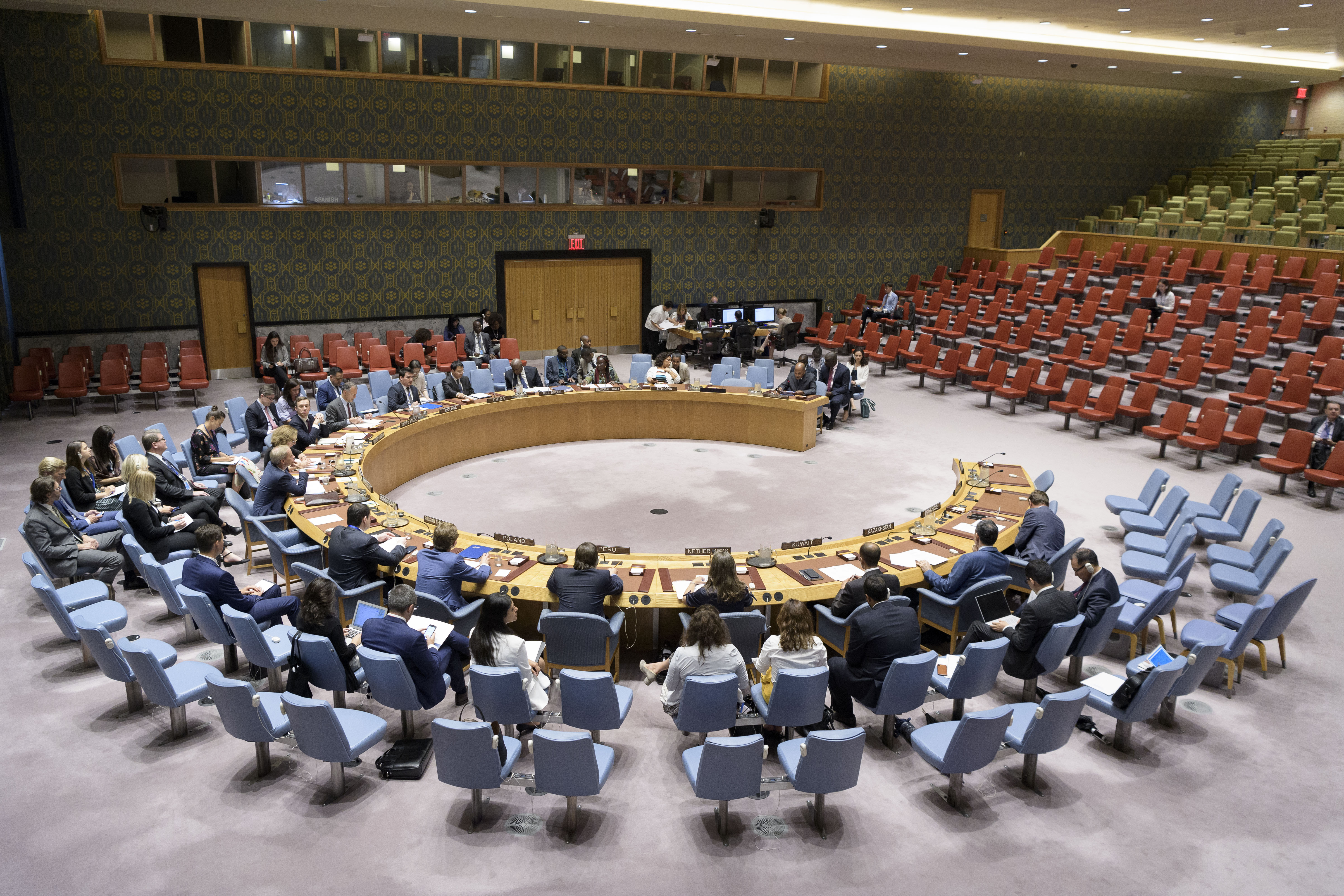  Wide view of the Security Council as Mohammed Ibn Chambas, Special Representative of the Secretary-General and Head of the United Nations Office for West Africa and the Sahel (UNOWAS), briefs the Council on peace consolidation in West Africa. 